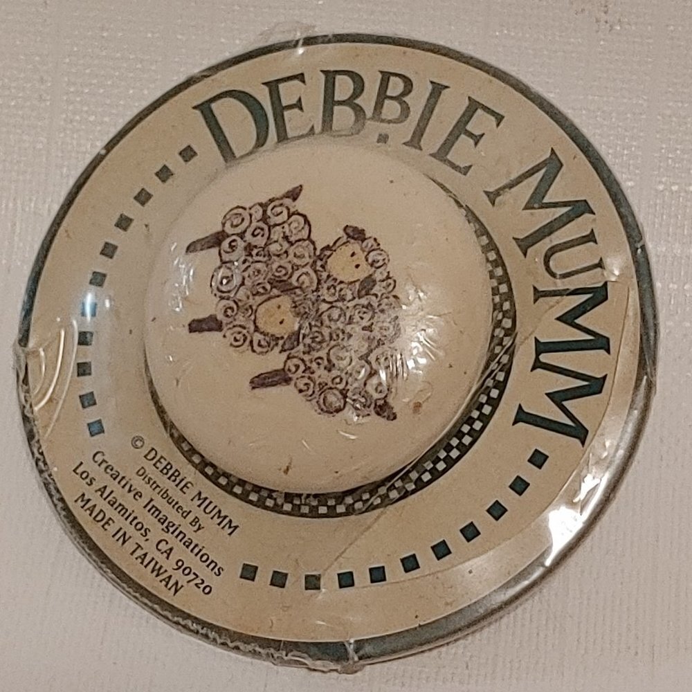 ADORABLE Debbie Mumm SHEEP DRAWER PULL BNIP